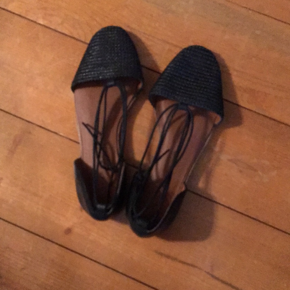 NWOT Lucky Brand Flats - Picture 2 of 4